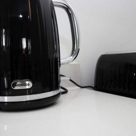 Flat In Cardiff City Centre المظهر الخارجي الصورة