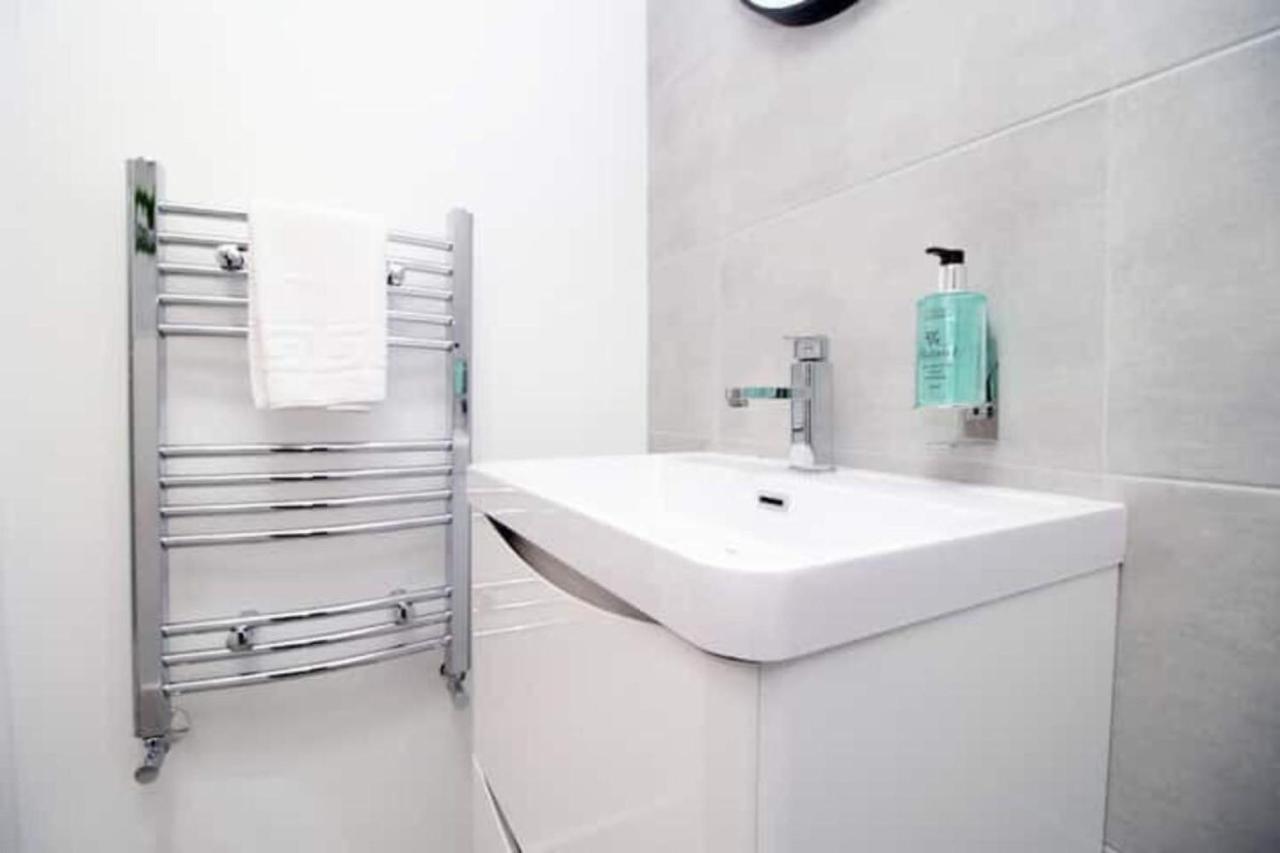 Flat In Cardiff City Centre المظهر الخارجي الصورة